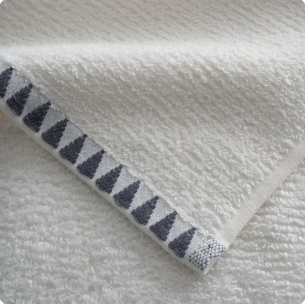 Ecocotton Tria handdoek Creme-Marine blauw 50x90 cm