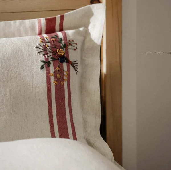 Ecocotton Charla Tweepersoons Dekbedovertrek Set 100% Biologisch Hennep Katoen Ecru-Rood 200x220 Cm