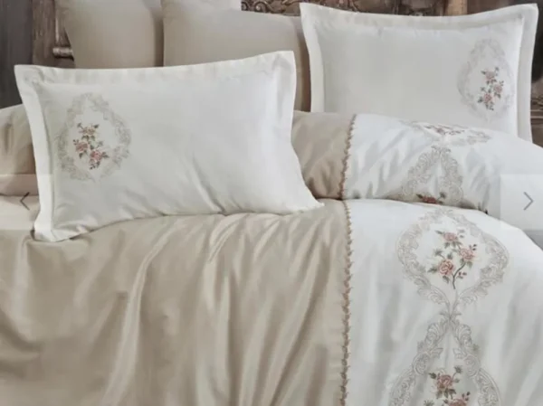 Dantela İsabella Tweepersoons Geborduurd Katoenen Satijn Dekbedovertrek Set Beige