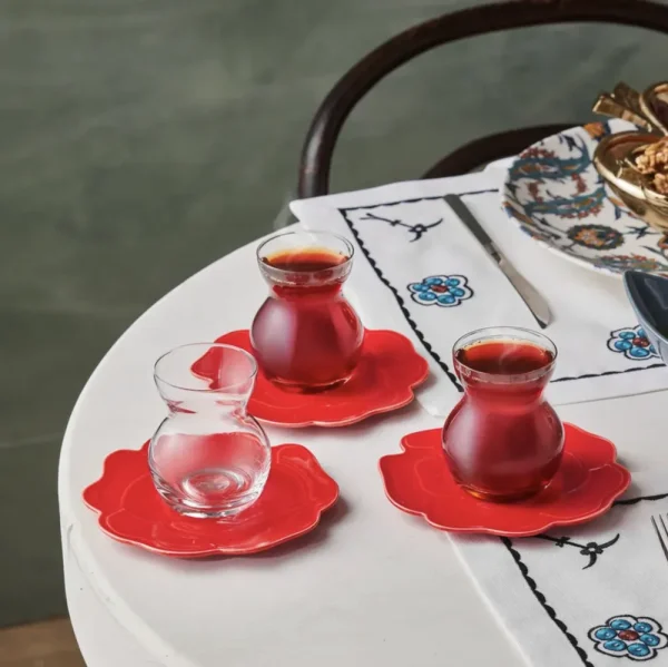 Karaca Flower Thee Set Voor 6 Personen 160 Ml