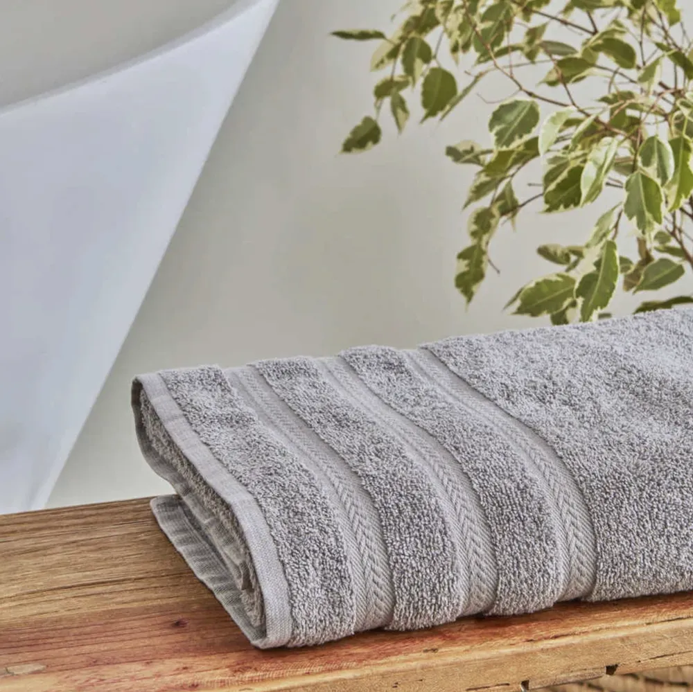 Karaca Wheat Lichtgrijs 100% Katoenen Badlaken 100X150 cm - Afbeelding 1