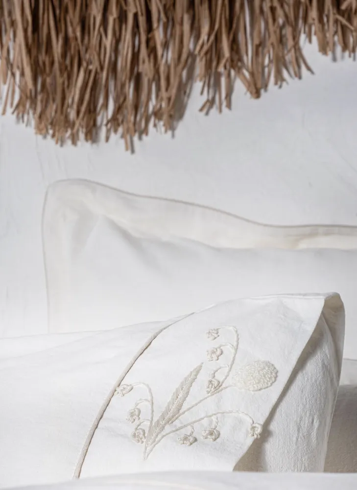 Ecocotton Lilya Dekbedovertrek Set 100% Organisch Katoen Linnen Handgeborduurd Crème 200x220 cm - Afbeelding 1