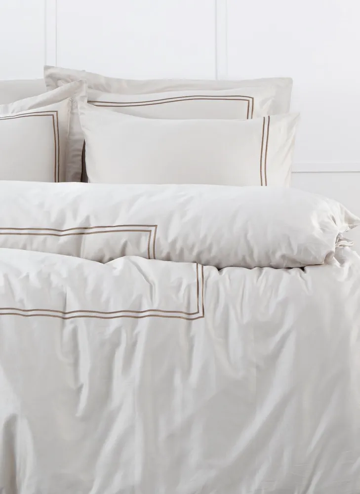 Ecocotton Lavin Dekbedovertrek Set 100% Biologisch Katoen Satijn Geborduurd Beige-Goud 200x220 cm - Afbeelding 1
