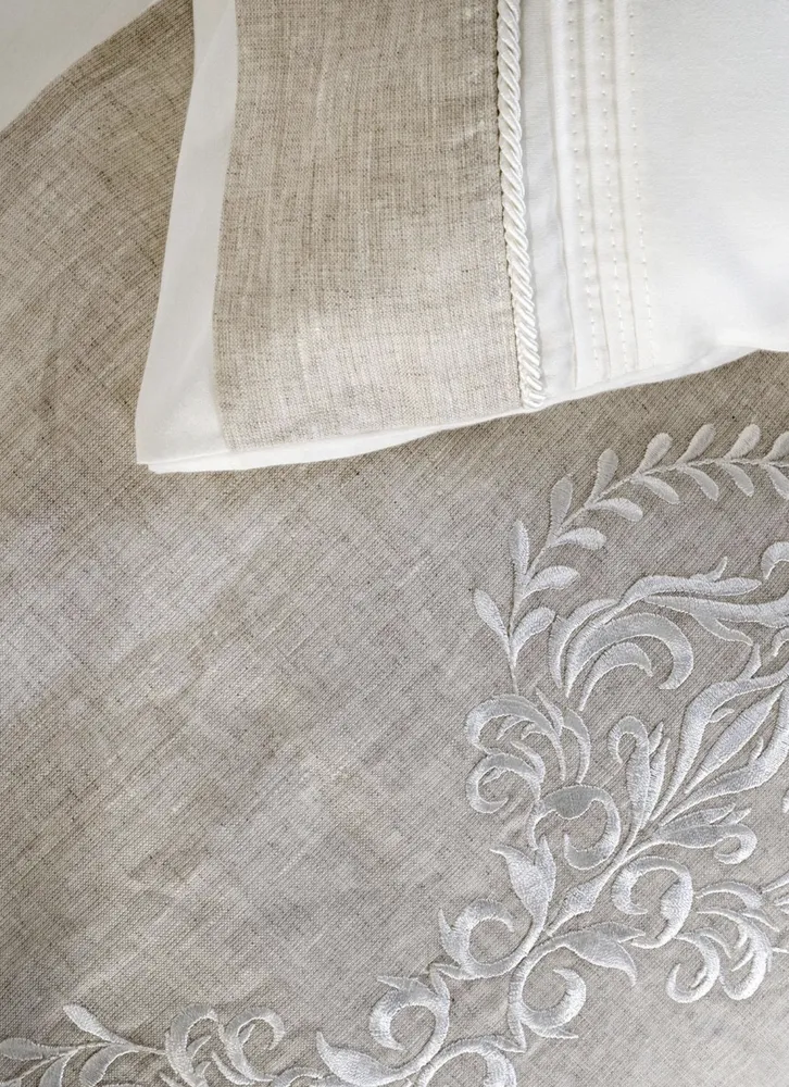 Ecocotton Hanzade Dekbedovertrek Set 100% Organisch Katoen Satijn Linnen Geborduurd Zilver 240x220 Cm - Afbeelding 3