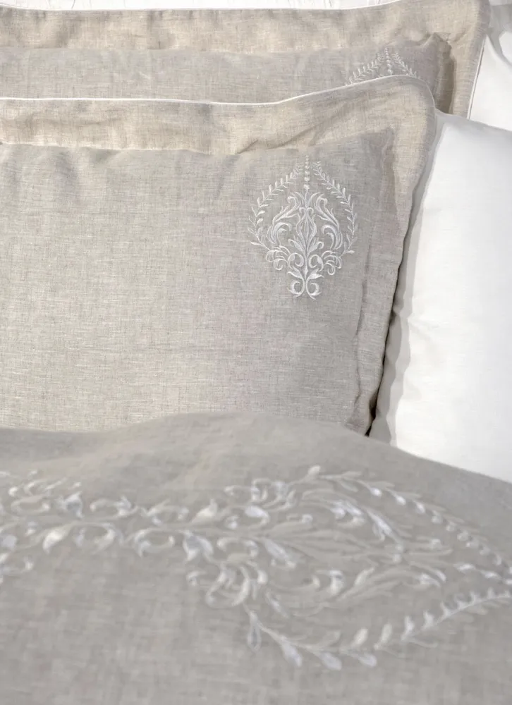 Ecocotton Hanzade Dekbedovertrek Set 100% Organisch Katoen Satijn Linnen Geborduurd Zilver 240x220 Cm - Afbeelding 2