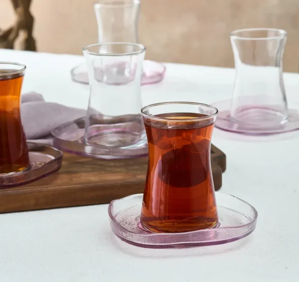 Karaca Petunya theeset, 6 personen, 12-delig