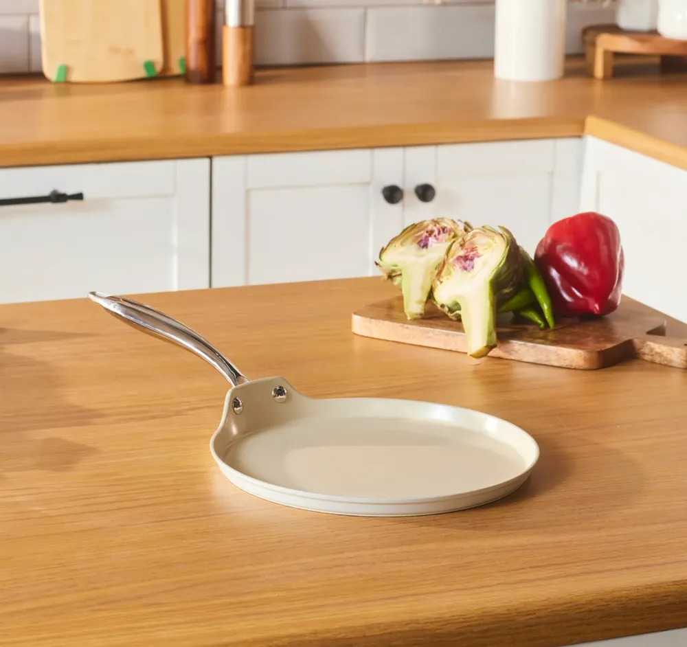 Karaca Swiss Crystal Almond Cream Pannenkoekenpan 25 Cm
