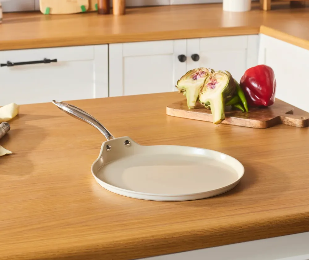 Karaca Swiss Crystal Almond Cream, Pannenkoekenpan, 28cm